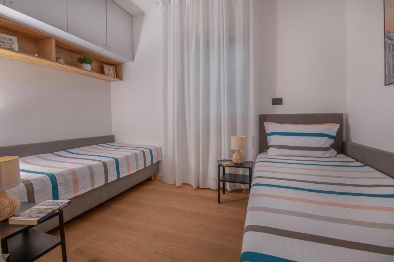 Family & Friends Pula - Top Floor - Free Parking Extérieur photo